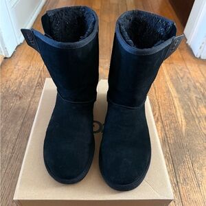 Ugg Classic Short Bailey Zip